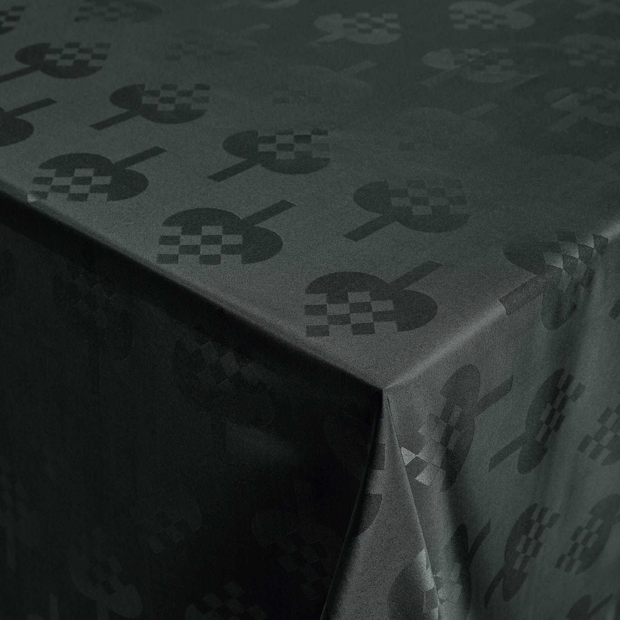 Juledug - Jacquardvævet borddug - Grøn med hjerter - Strygefri og vandafvisende - Eksklusiv dug