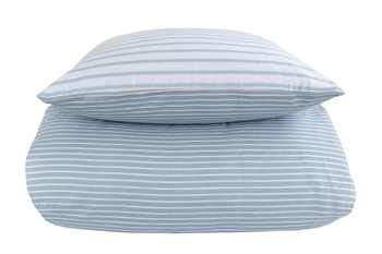 Billede af Sengetøj 200x200 cm - Narrow lines blue - Vendbar sengesæt - 100% Bomuldssatin - By Night sengelinned hos Shopdyner.dk
