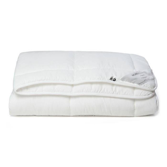 Fiberdyne - Helårsdyne med hulfibre - Let fugttransporterende dyne - Nordstrand Home allergivenlig dyne